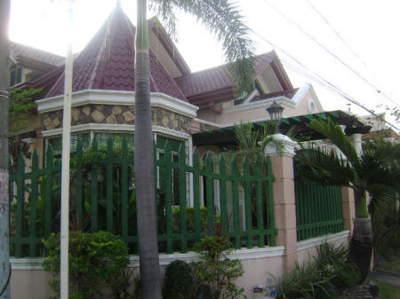 House with turrets for sale at BF Homes Paranaque