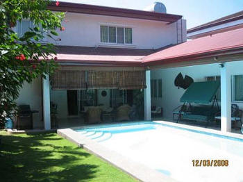 Alabang Hills House - Pool Area