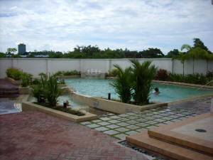 Swimming pool of West Parc Alabang