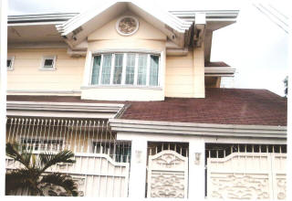 House at Manuela Subdivision RFC, Las Pinas for Sale