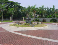 Menlo Park Entrance