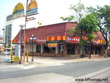 Shakey's Pizza, BF Homes Paranaque branch