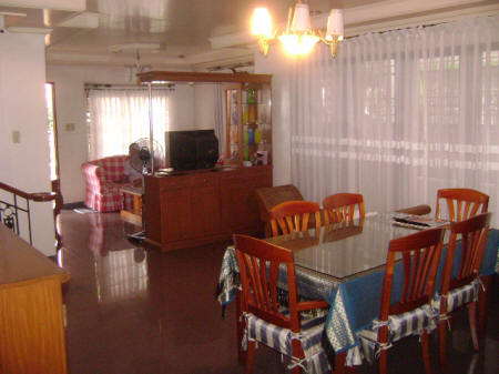 Dining area for 6 persons